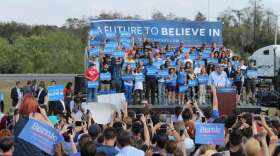 Bernie Sanders talks to supporters in Kissimmee. Photo: Matthew Peddie, WMFE