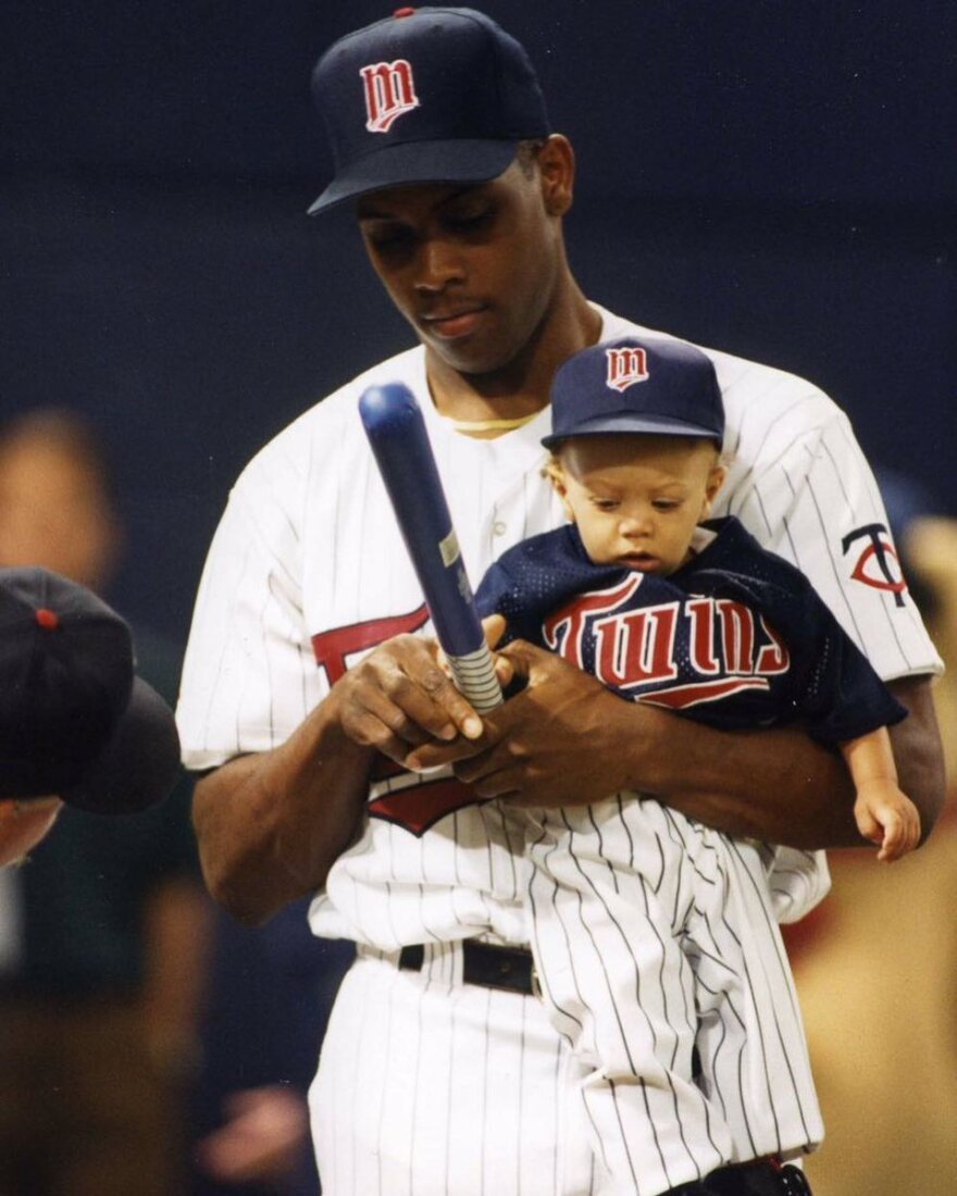 Image - Mahomes Father and Son.jpg