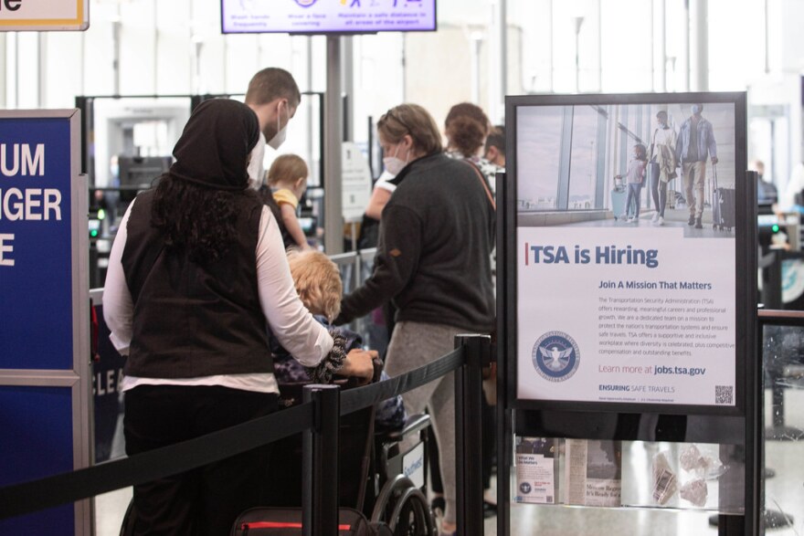  The Transportation Security Administration has been trying to hire screening agents at Austin's airport for some time. 