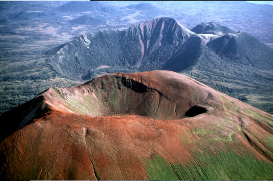 Mt. Edgecumbe. Photo Alaska Volcano Observatory.