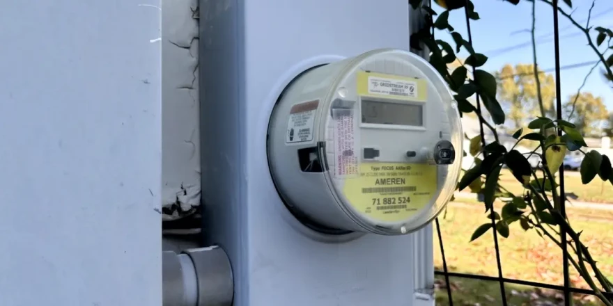 An Ameren Illinois meter.