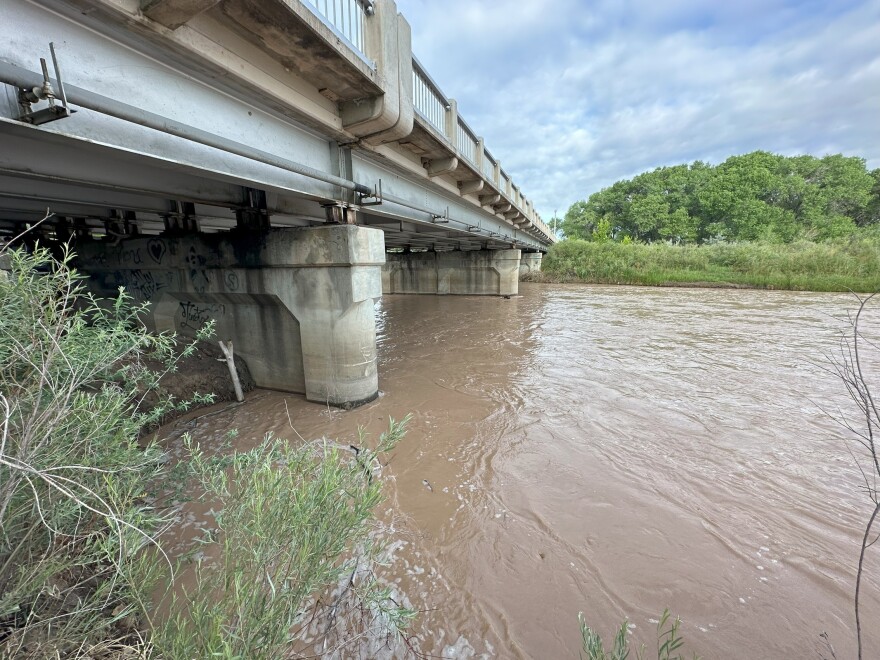 Attendees of the Balloon Fiesta watch the annular solar eclipse