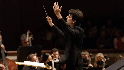 Galesburg native Maurice Cohn, currently conductor and music director of the West Virginia Symphony, will conduct the opening concert of the Knox-Galesburg Symphony on Saturday, Sept. 19.