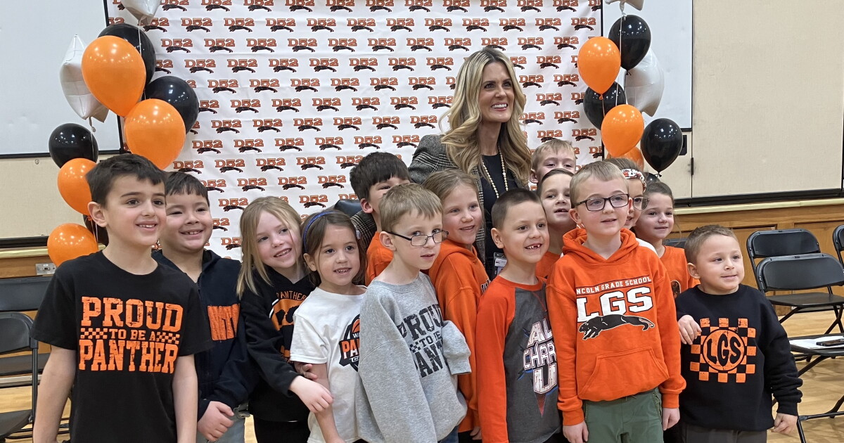 Surprise! Washington teacher wins national award — and $25,000 | WCBU ...