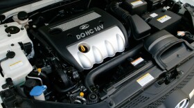 Federal regulators investigating chronic engine fires in Hyundai and Kia vehicles