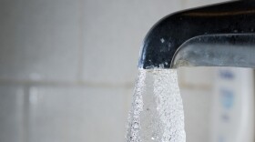 bathtub faucet running