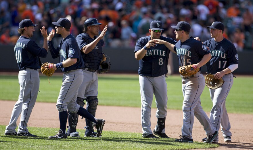 Seattle Mariners play at the Baltimore Orioles in 2013.