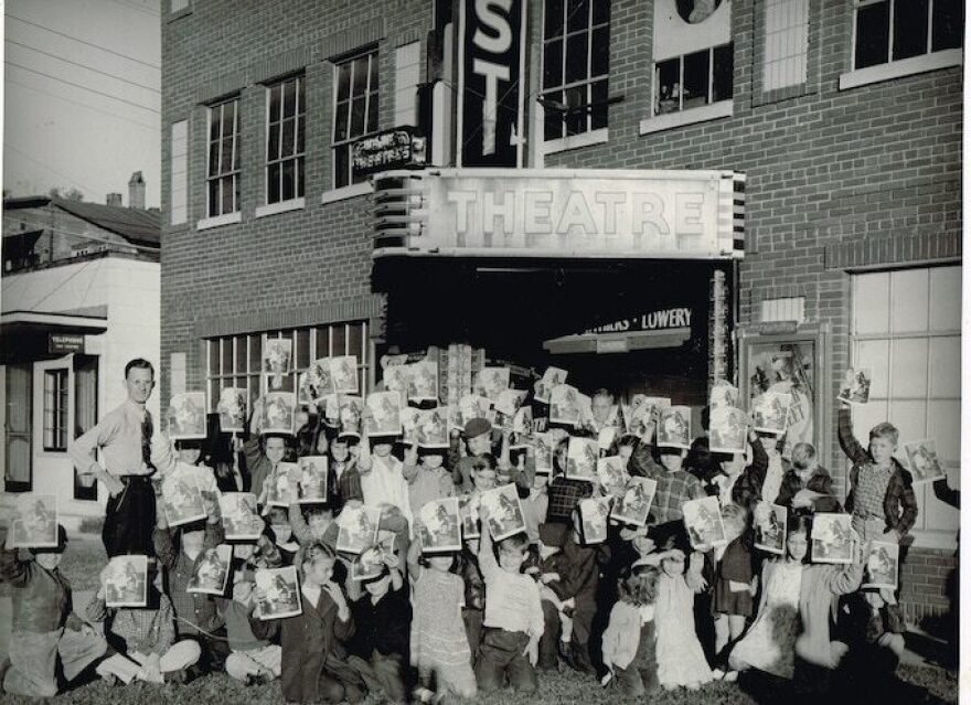 Children gather for activities outside of the Priest Theater in the 1940s (Credit/ Janet Alligood)