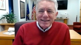 Columbus Mayor Jim Lienhoop
