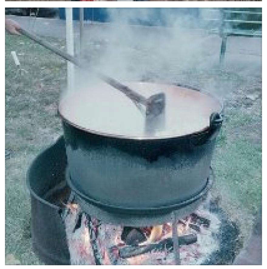 Apple Butter (Credit: Mt. Vernon Chamber of Commerce)