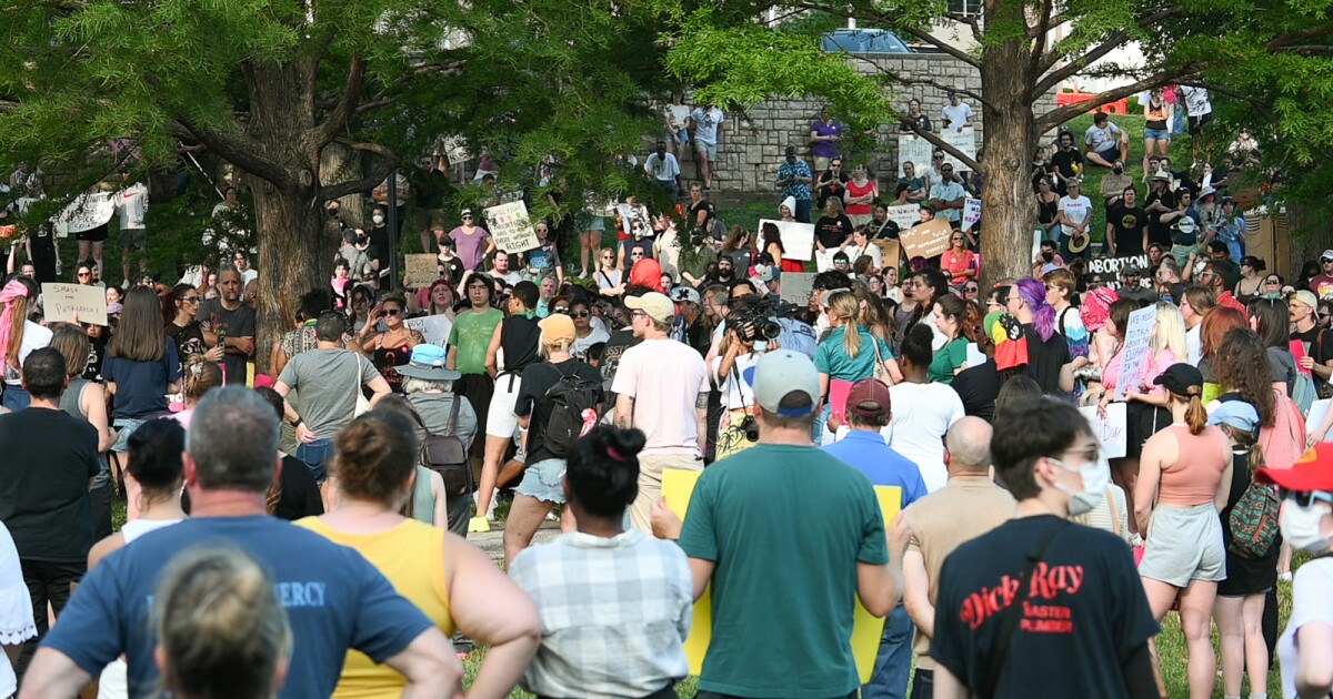 A guide to protesting in Kansas City and what your rights are KCUR