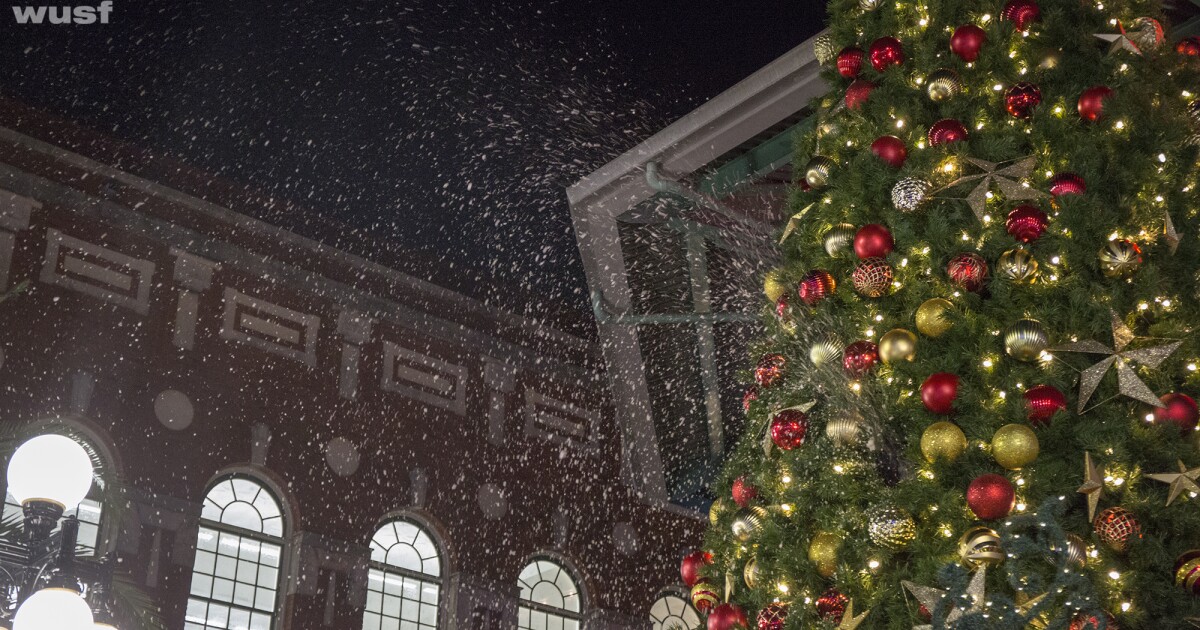 Holidays Listing Ybor City Kicks Them Off With Tree Lighting WUSF