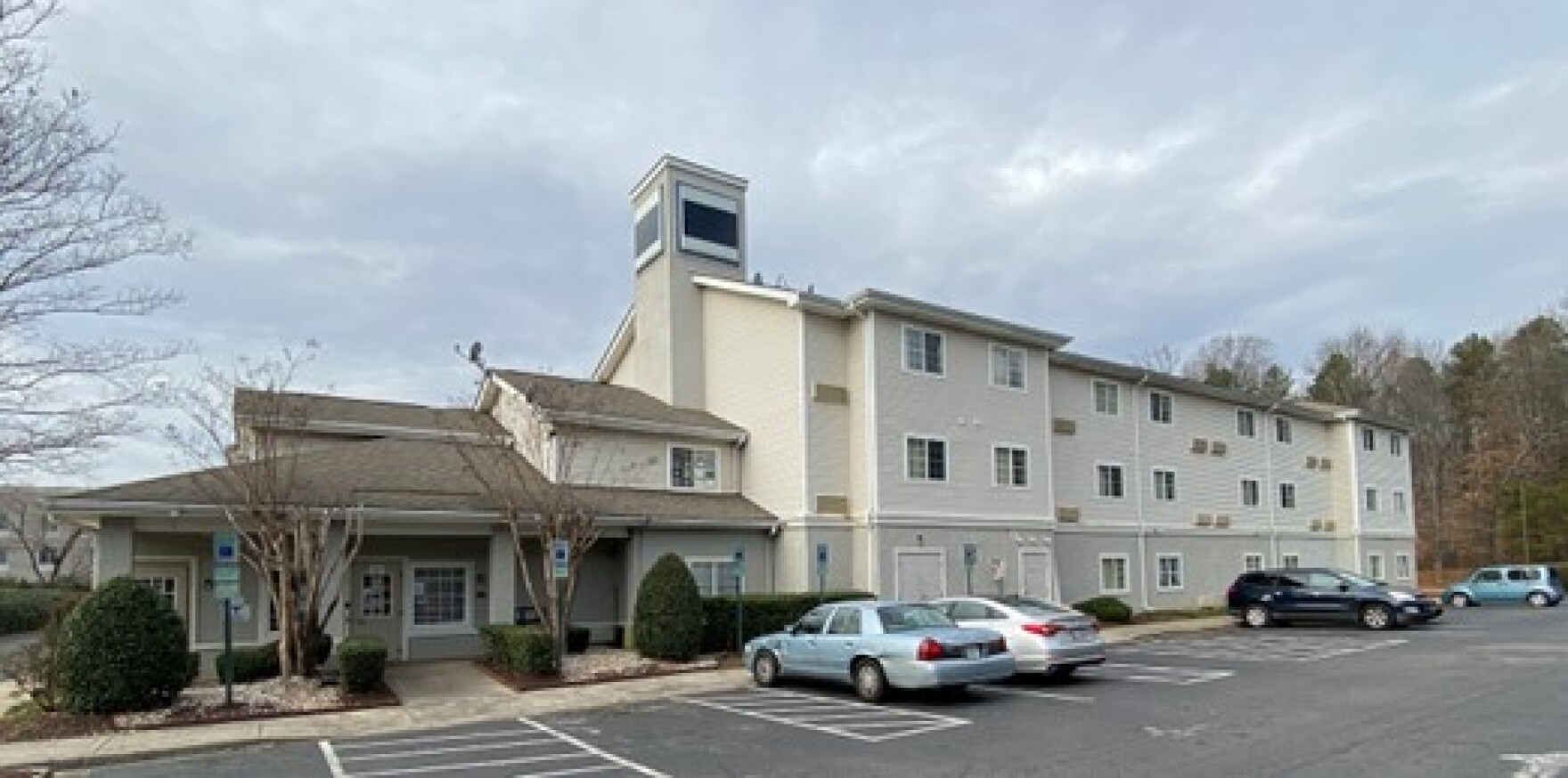 Salvation Army helps move homeless families into shelters and