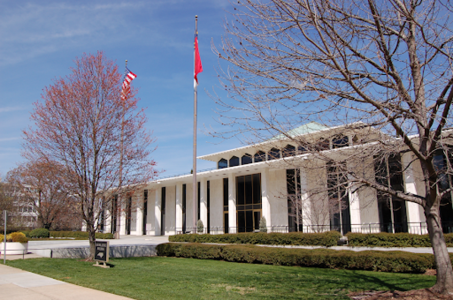 Image of the North Carolina State Legislature Building in Raleigh.