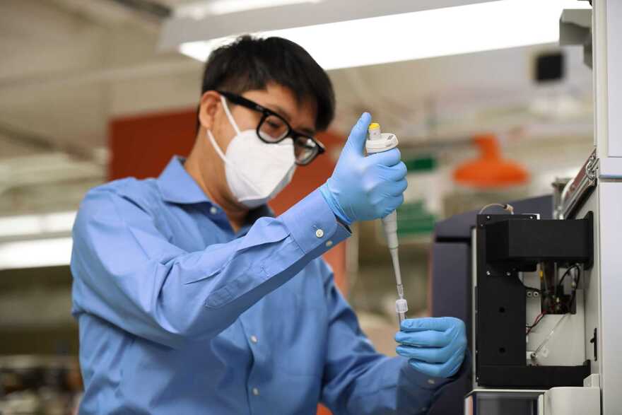 Yeoheung Yun, Ph.D., professor and graduate program coordinator for bioengineering at North Carolina Agricultural and Technical State University, works in a lab