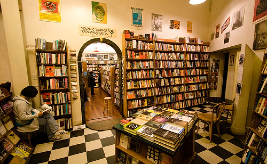 San Francisco S Beloved City Lights Bookstore Turns 60 Kalw