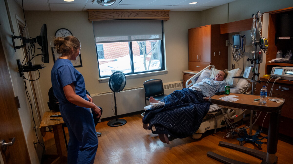 As more rural hospitals stop delivering babies, some are determined to make it work - Vimarsana News