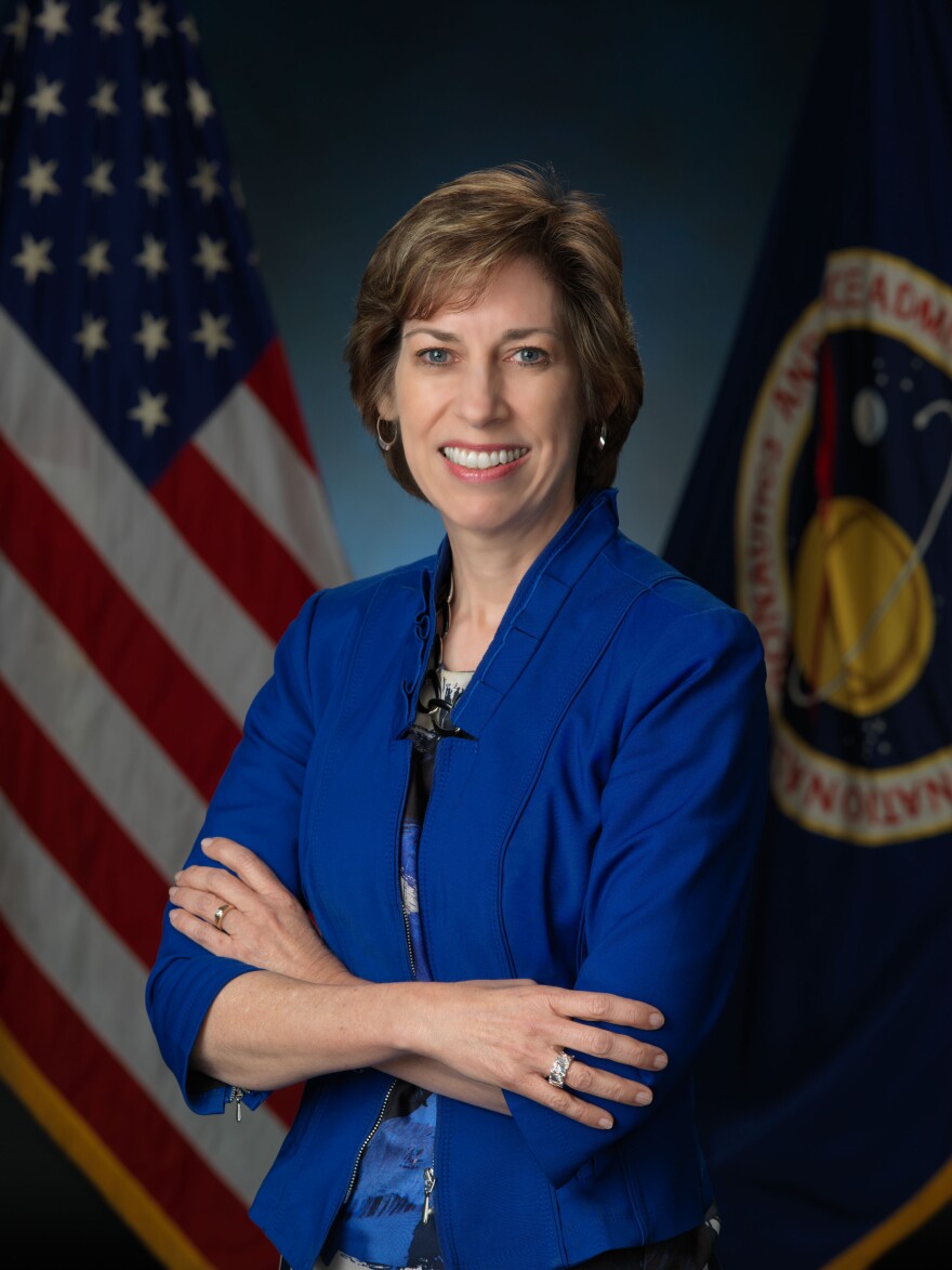 Ellen Ochoa