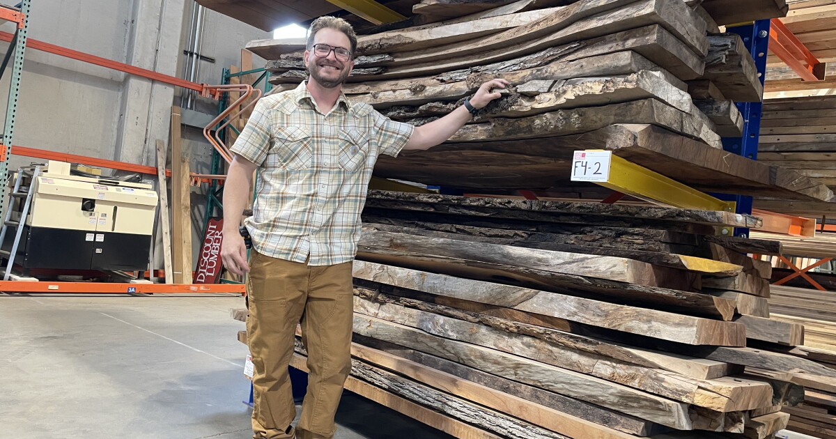 Seattle opens its first warehouse for salvaged lumber