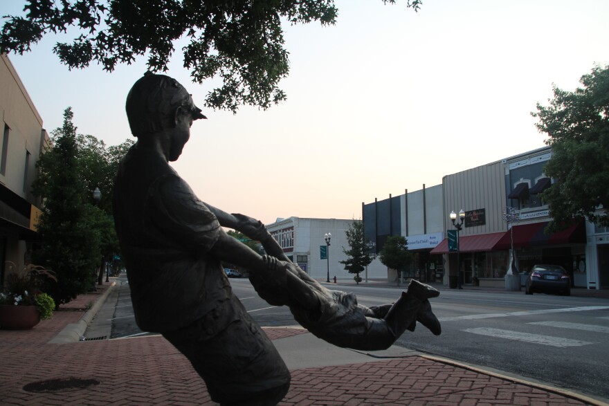 A statute of two children playing in Garden City, Kansas