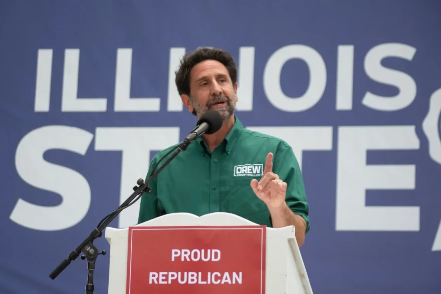 Republican candidate for comptroller Bryan Drew speaks at the Illinois State Fair on Aug. 20, 2026.