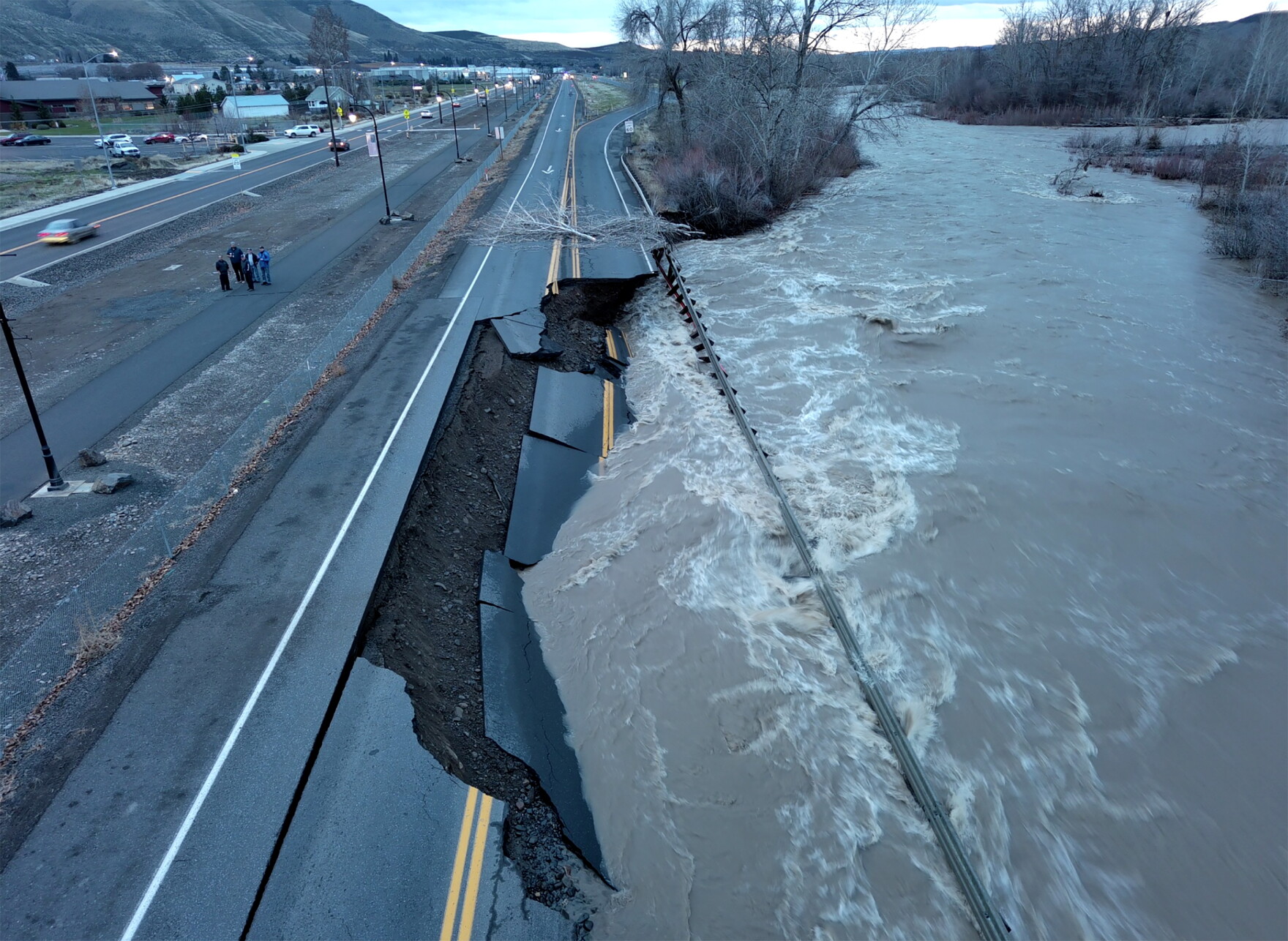 Live updates: Tens of thousands still without power in Western ...