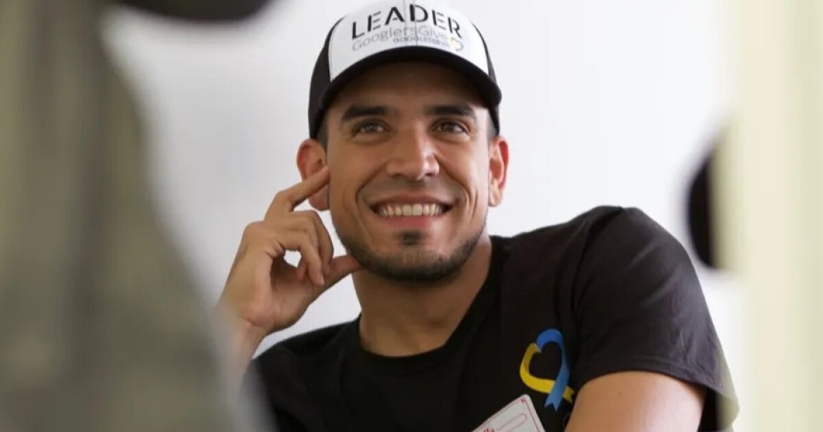 Former Google exec Mujica drops U.S. Senate bid to seek Florida seat in Congress