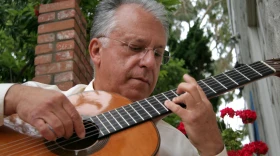 Pepe Romero, guitar