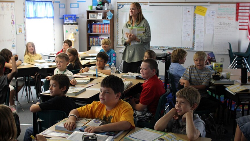 A teacher and class in Pasco County.
