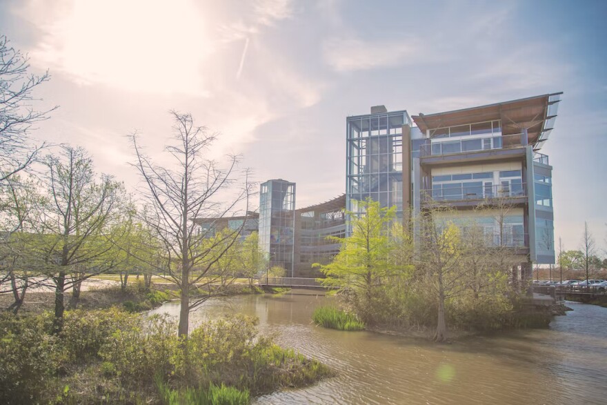 A new dental school will be located in Heifer International's current headquarters in downtown Little Rock.