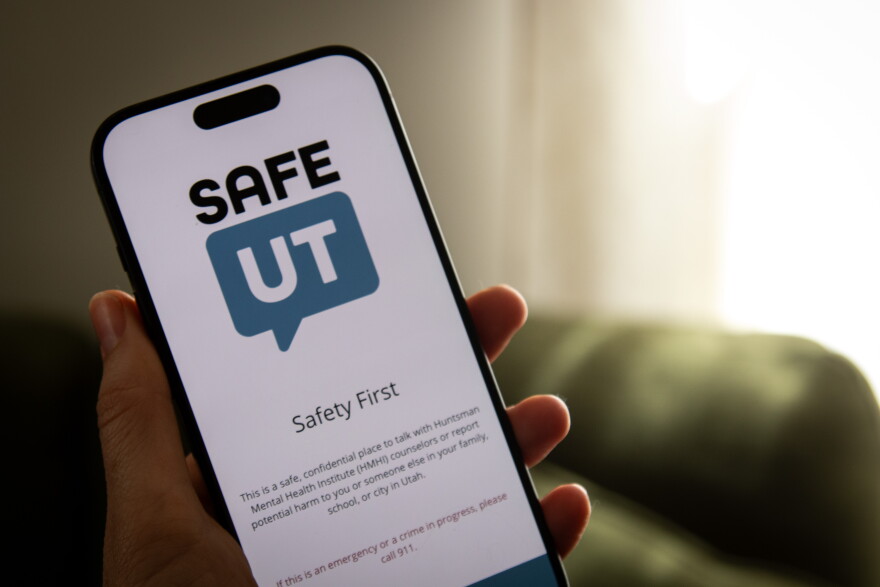 SafeUT is a free, confidential app and website that connects Utah students, parents and educators to mental health counselors.