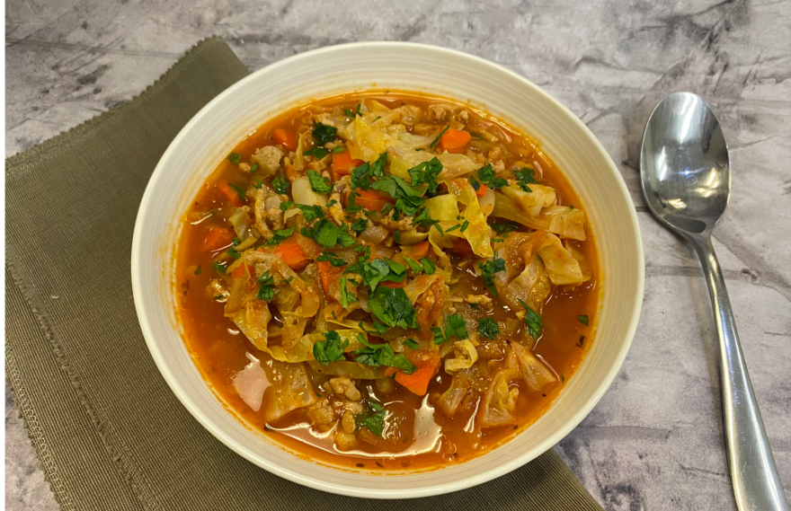 If you love classic cabbage rolls but don’t love the work, this soup is your new best friend. It’s packed with veggies, lean ground turkey, and fluffy brown rice, all simmered together in a savory tomato broth. Simple ingredients, big comfort.