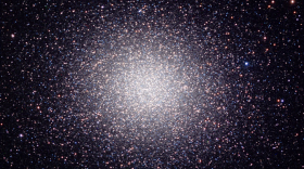 The closest and brightest globular star clusters Omega Centauri is in good view during the month of May.