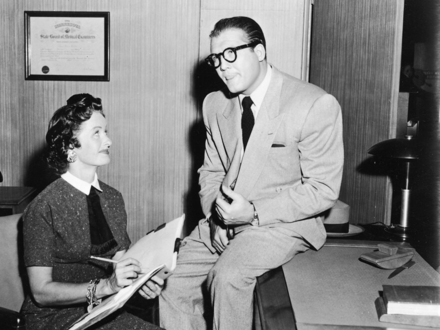 Back in the day, Clark and Lois were news hounds. Would they be bloggers today? (George Reeves and Noel Neill, from the television series <em>Adventures of Superman,</em> circa 1955)