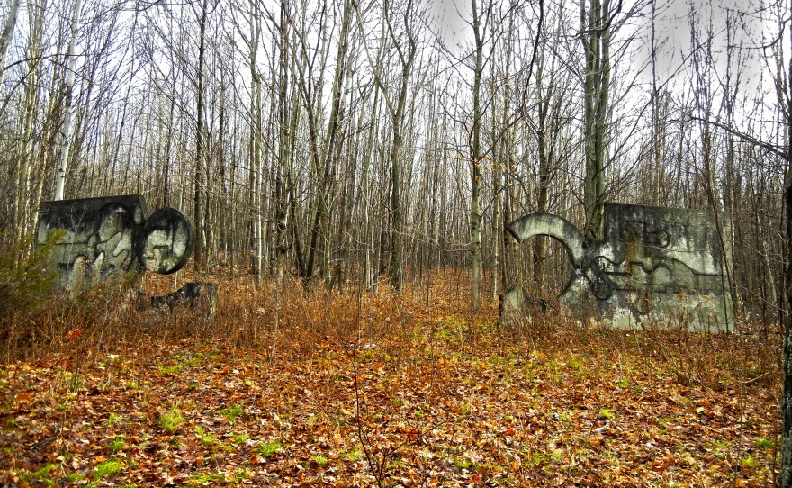 georgia-rest-area-sculpture-2-courtesy-chad-abramovich.jpg