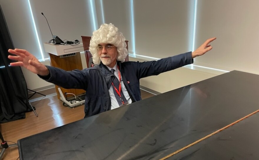 Tom Kuser channeling JS Bach