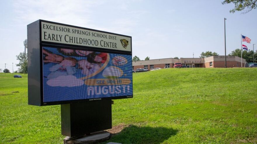 The federal government says deregulating Head Start could save billions of dollars and open classrooms to more children. Missouri providers say other issues contribute to the strain.