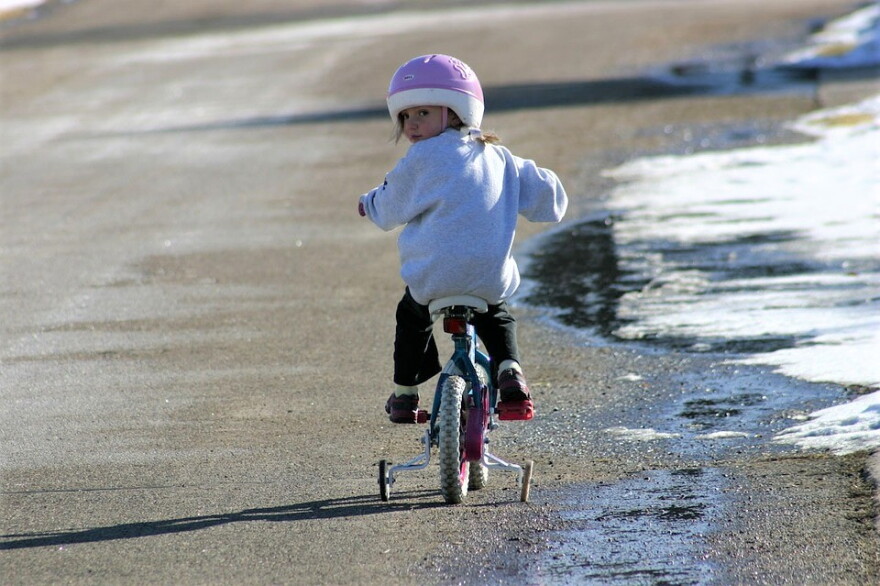The bill would give police officers the option to issue tickets with maximum $25 fines to violators under age 18 or impound the riding device until the child is shown to have a proper helmet.