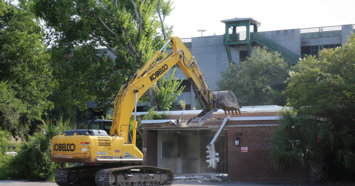Remembrances and history of now demolished downtown Charleston YWCA