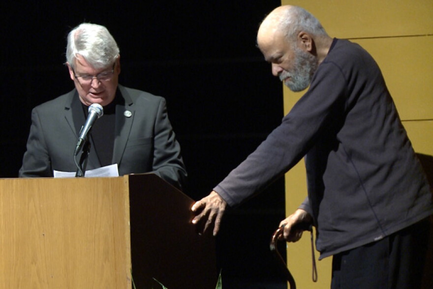 David Hummons receives legacy award
