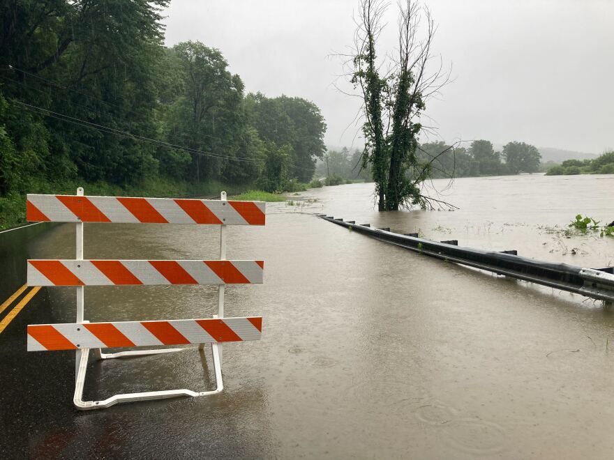 Vermont floods Roads closed, shelters open, officials respond