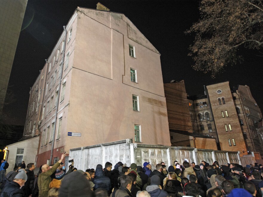 Activists gather March 5 outside a Kiev court to prevent the release of tax chief Roman Nasirov. Protests took place over the course of 48 hours.