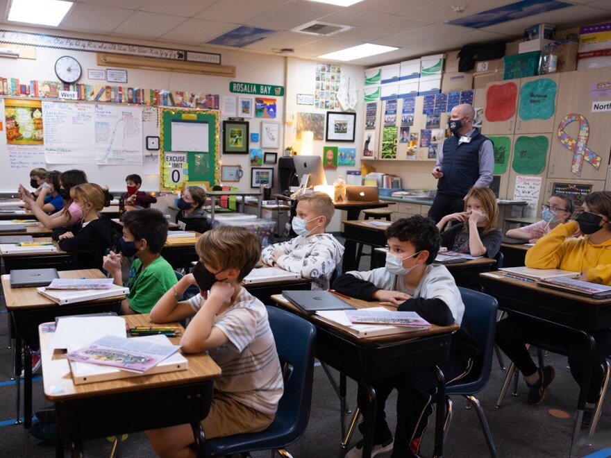 Larry Edgemon's 5th grade class at Del Dayo Elementary School in Carmichael, Calif, Tuesday, Feb 15, 2022.