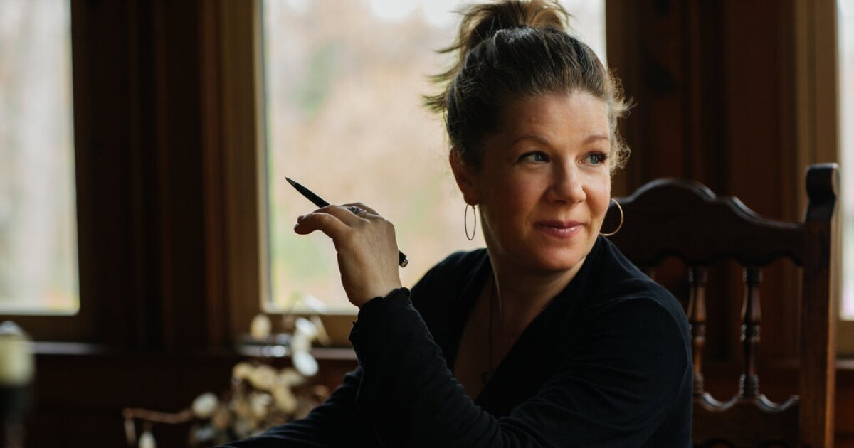 KPR to Celebrate 30 Years of Trail Mix with Dar Williams