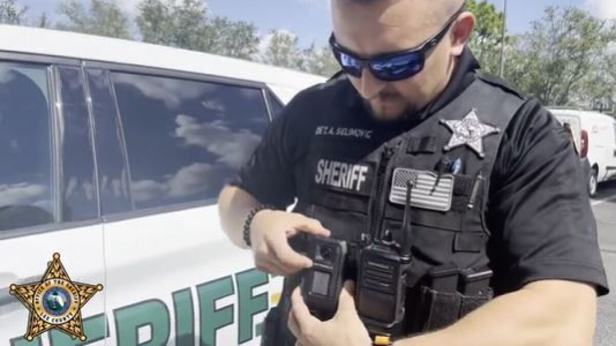 Lee deputies will be getting body cameras; Sheriff cites new technology, lower costs for use - Vimarsana News