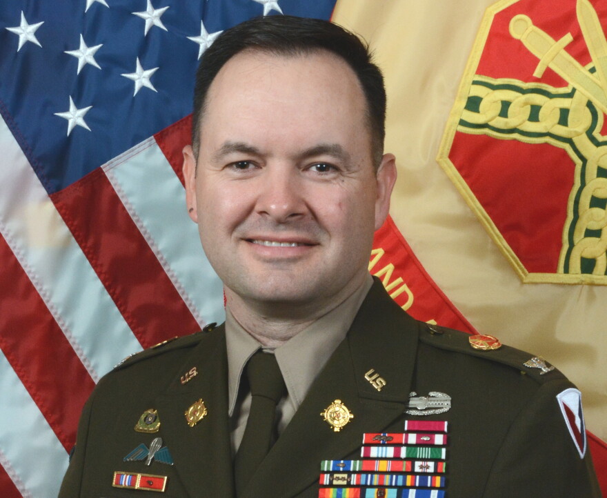 Col Chain Commander Colonel William Parker is the new Garrison Commander of the U.S. Army ...