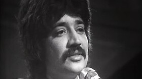 Peter Sarstedt performing in 1969. (Screenshot)