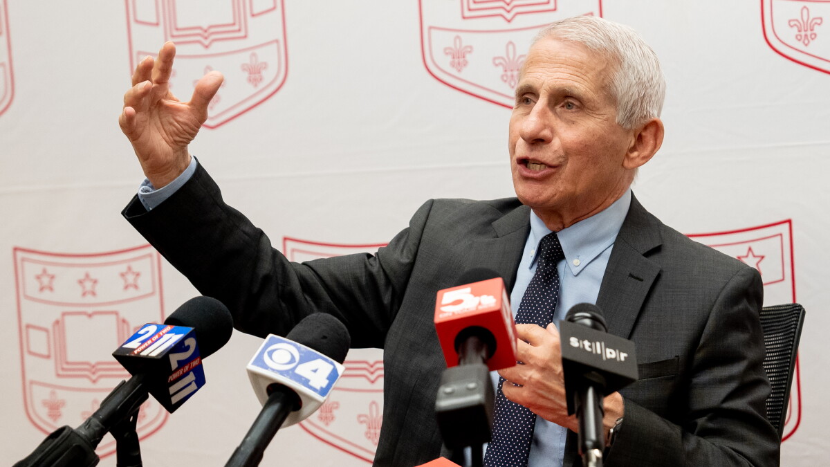 Anthony Fauci delivers Wash U med school speech - Vimarsana News