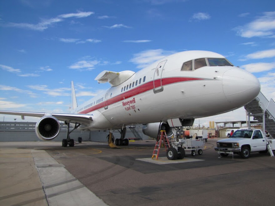 Honeywell IntuVue Weather Radar 26