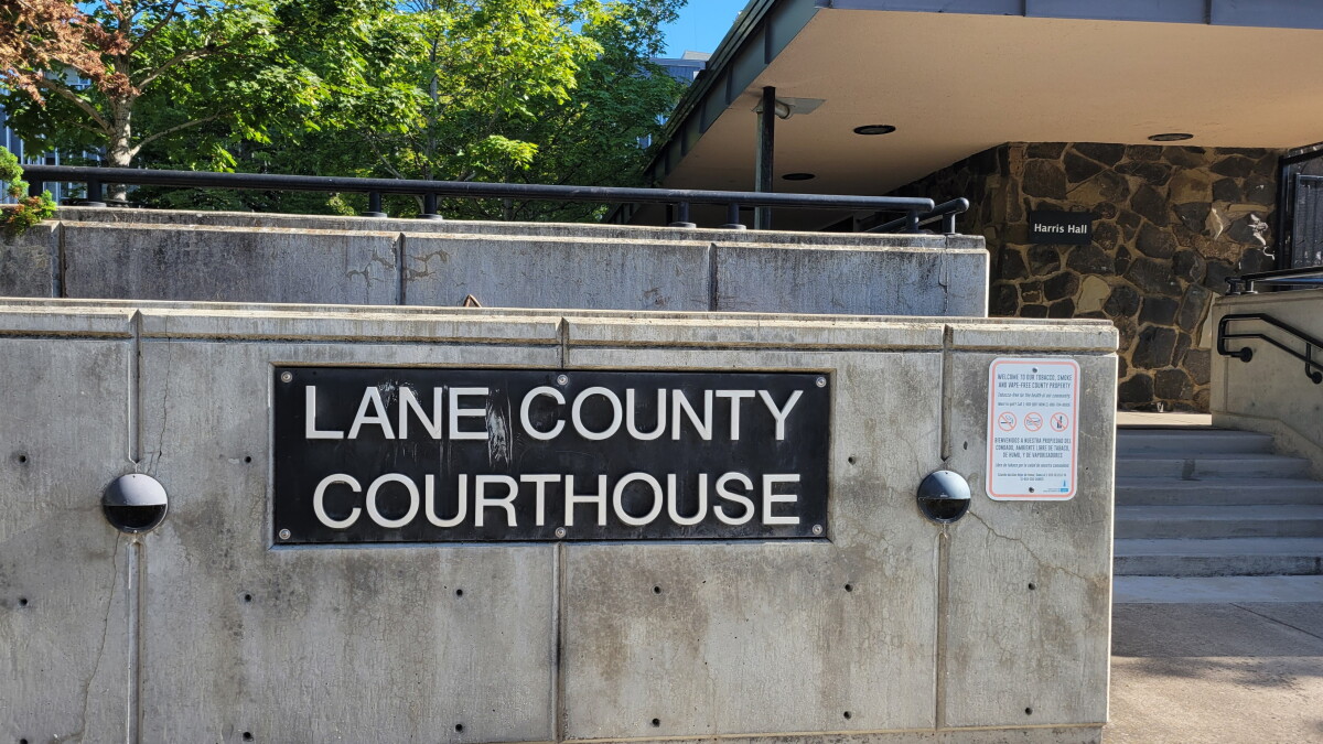 Lane County's longest-serving administrator announces plans to leave